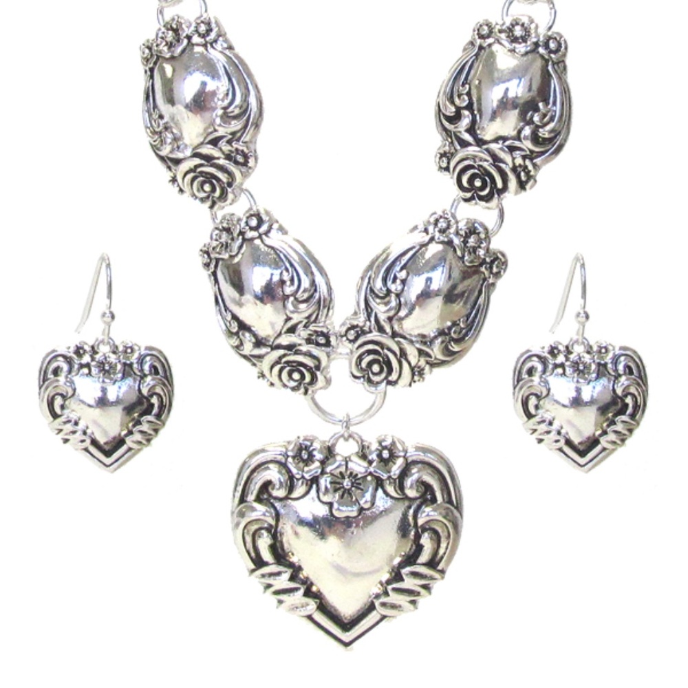 Spoon Replica Heart Necklace Set